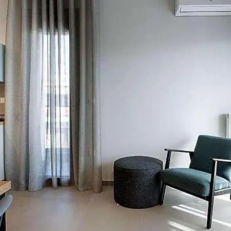 Hotell Cozy In Kalamaria, 4*